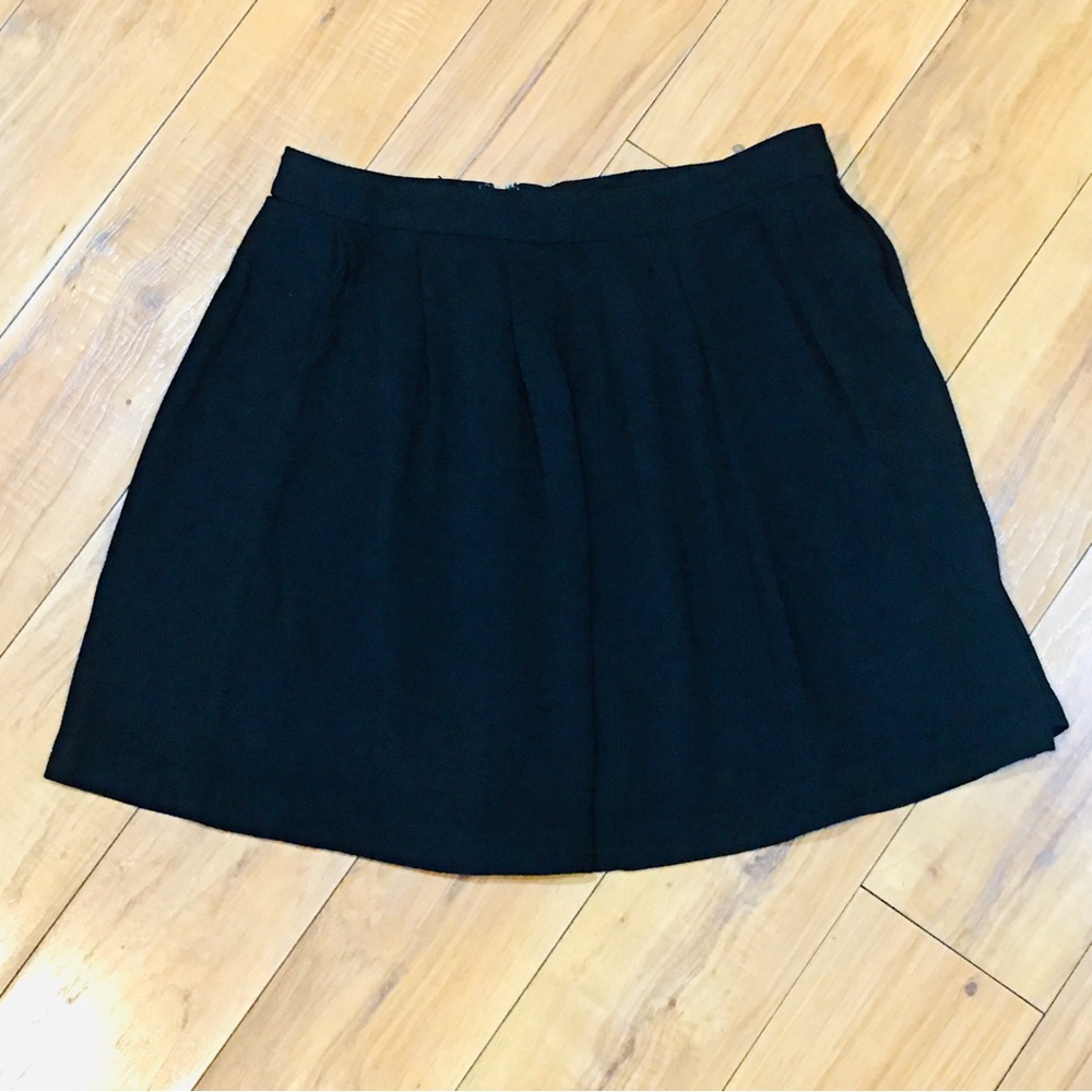 Abercrombie Fitch black mini skirt medium preppy pleated school girl
